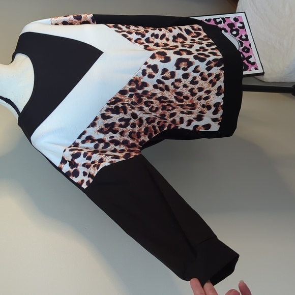 ⚠️ LAST CHANCE- LEAVING CLOSET ON 7/17 - Picture 2 of 6